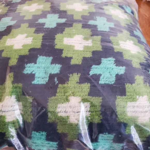 Anthropologie Clover Pillow - green - Picture 10 of 11